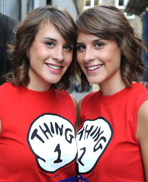 Twin Girls, Hmmm (38 pics)