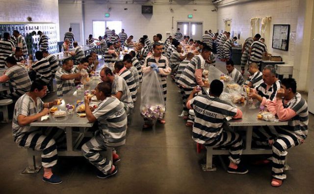 One of the World’s Largest Jail Systems (27 pics)