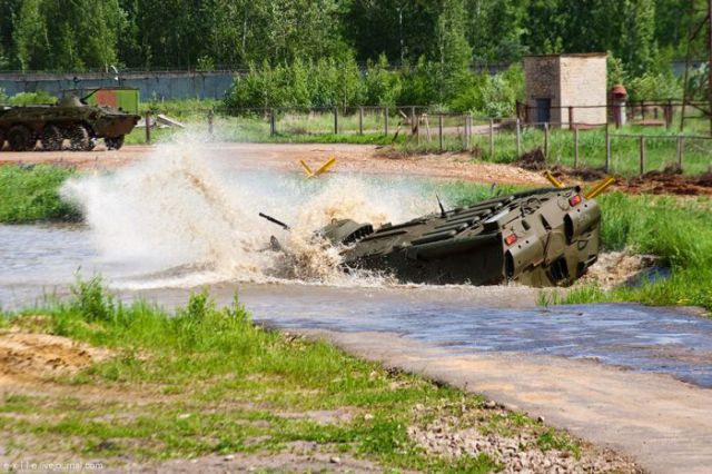 Russian Famous Armored Troop Carriers (76 pics)