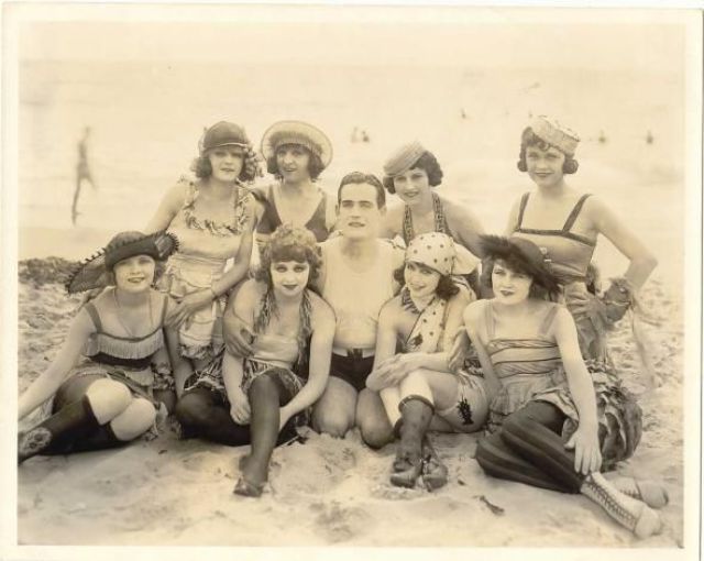 History of Swimwear (73 pics)