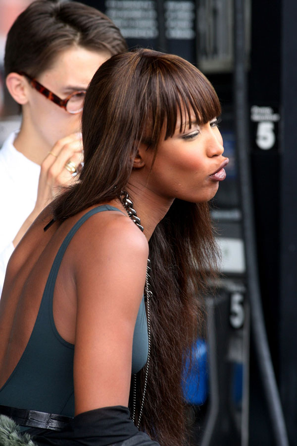 Naomi Campbell with a Weird Hairstyle of the Day (14 pics)