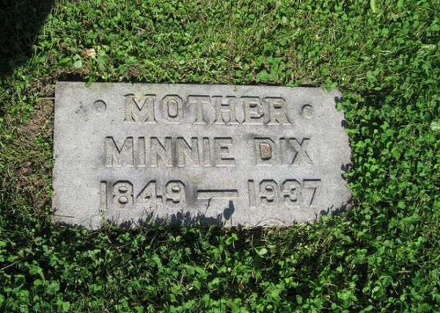 Graves and Names: Twist of Fate (50 pics)