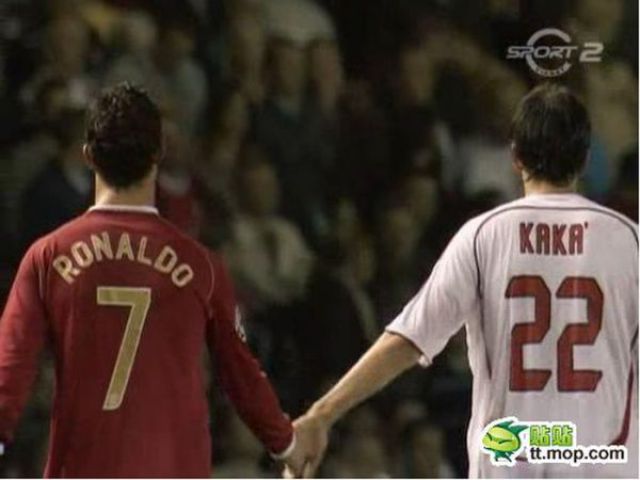 Kaka + Ronaldo = ? (29 pics)