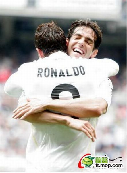 Kaka + Ronaldo = ? (29 pics)