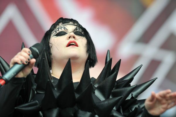 Beth Ditto…At Least She sings Great (10 pics)