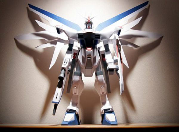 Incredible Papercraft (17 pics)