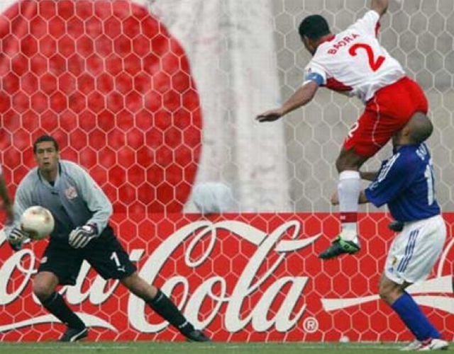 The Most Hilarious Soccer Moments (25 pics)