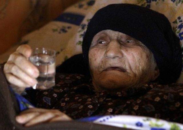 The Oldest Woman in the World (16 pics)