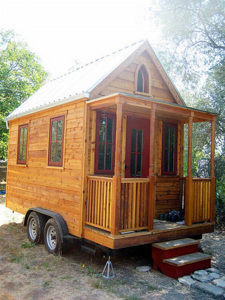 Some of the Smallest Houses in the World (45 pics)