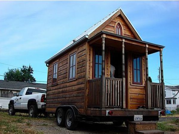 Some of the Smallest Houses in the World (45 pics)