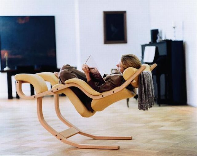 Free of Gravity Chair (6 pics)