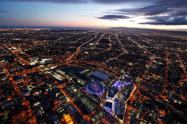 LA Downtown Seen from Above (16 pics)