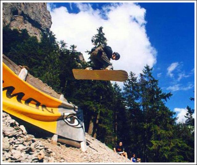Extreme Rock-boarding (22 pics)