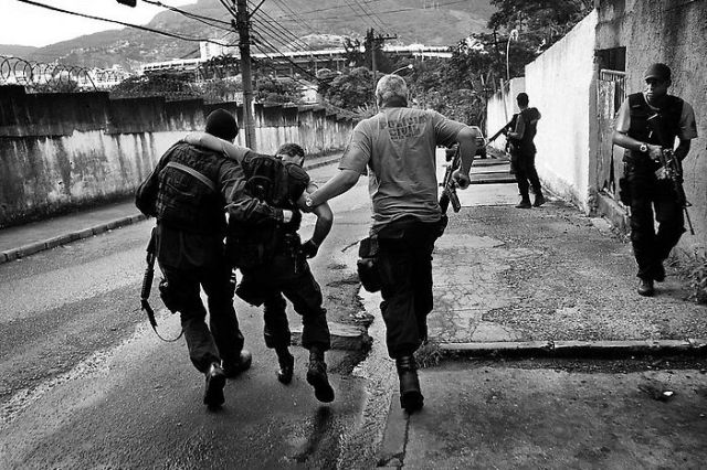 Rio de Janeiro Gangsters (28 pics)