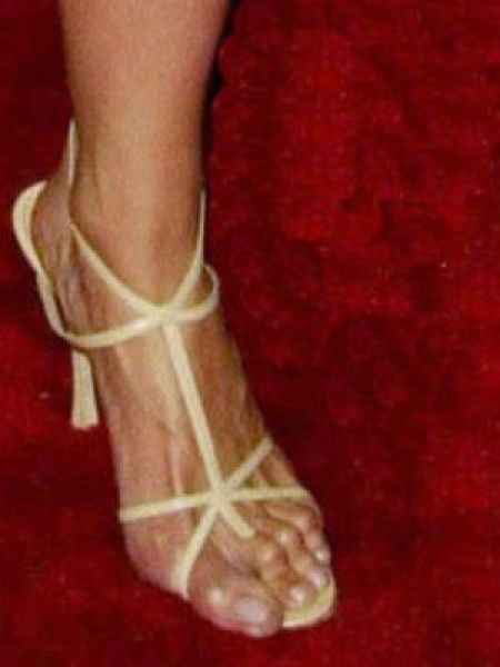Famous Women with Ugly Feet (21 pics) - Izismile.com
