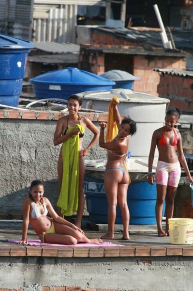 What It Is Like to Live in Rio de Janeiro (31 pics)