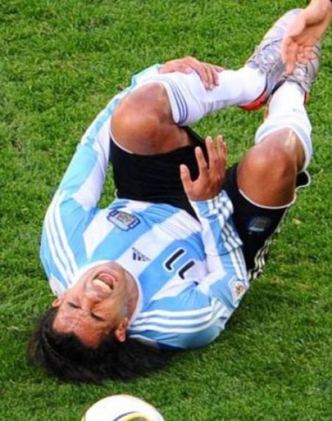 Soccer Tears. When Men Cry (20 pics)