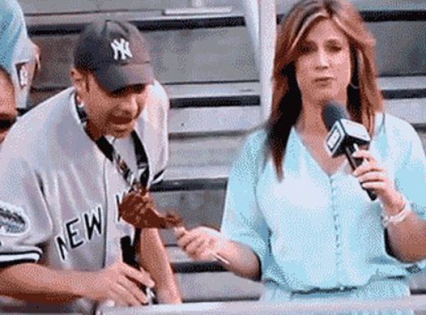 Hilarious Gif Images (33 gifs)