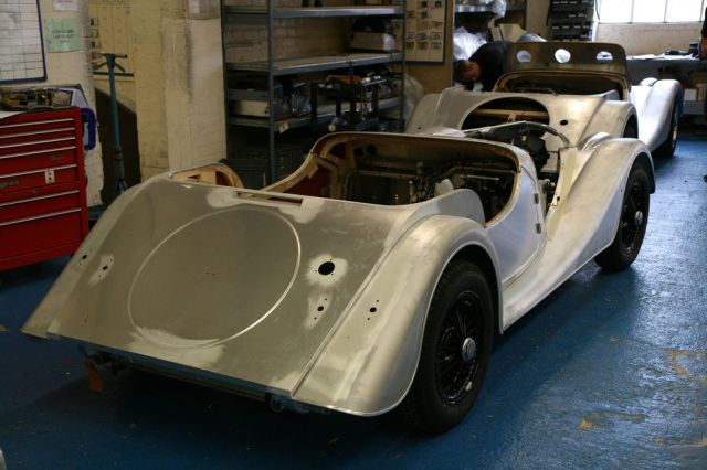 How Morgan Cars Are Made Out of Wood (24 pics)