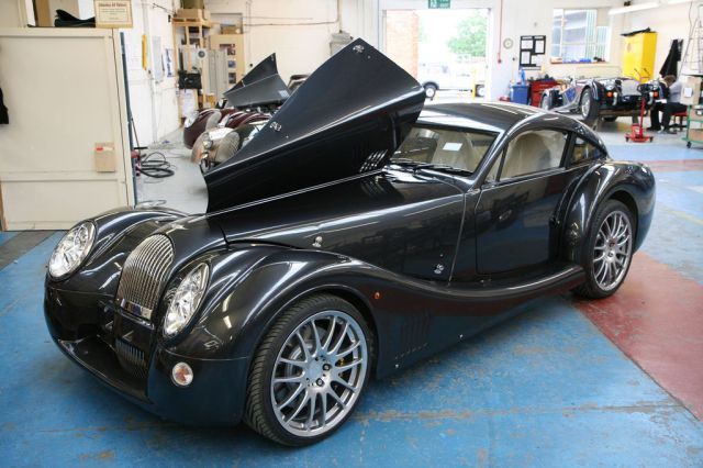 How Morgan Cars Are Made Out of Wood (24 pics)