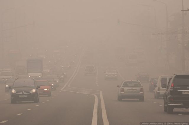 Chocking in Moscow Smog (28 pics)