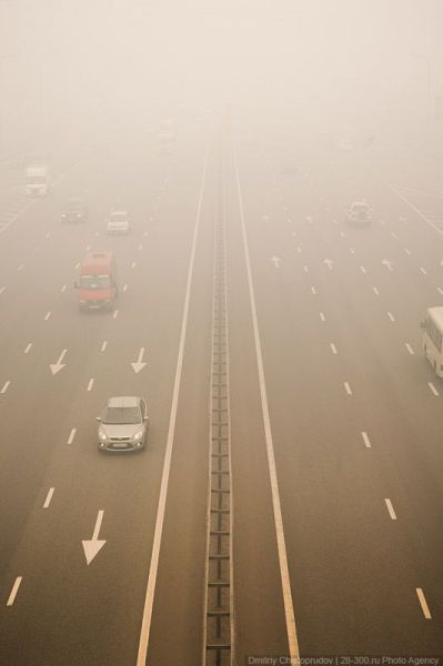 Chocking in Moscow Smog (28 pics)