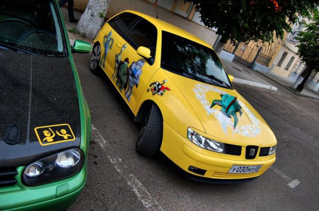 Futurama Car Tuning (12 pics)