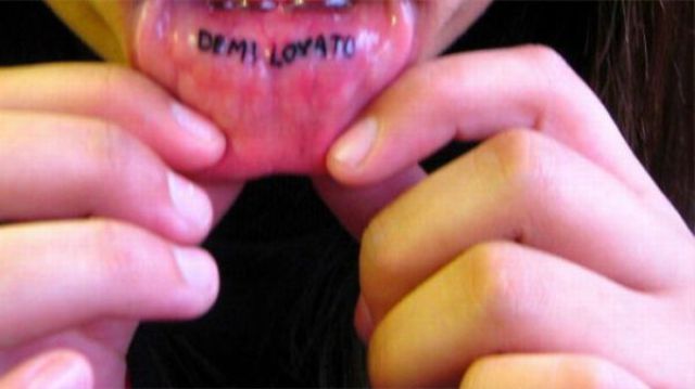 The Most Horrible Lips Tattoos Ever (10 pics)