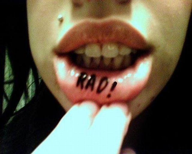 The Most Horrible Lips Tattoos Ever (10 pics)