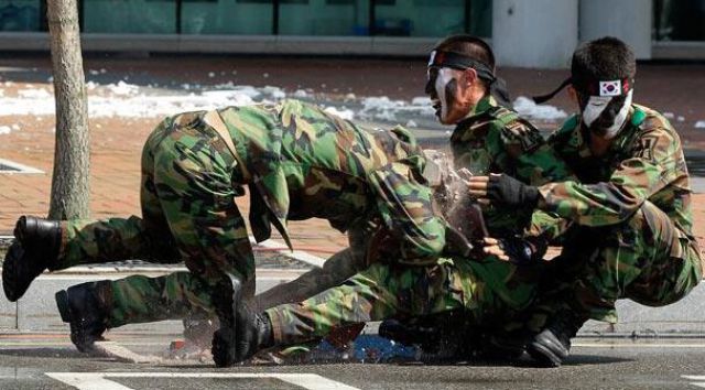 South Korean and US Troops Are Getting Ready for Possible North Korean Attack (25 pics)