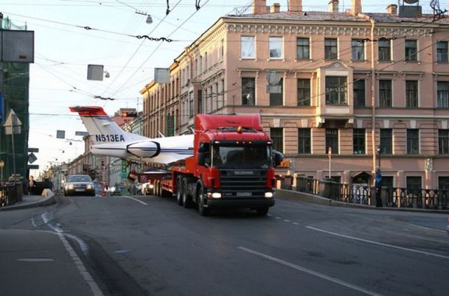 How They Transport Oversized Loads (20 pics)