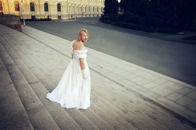 Unique Bride (51 pics)
