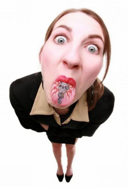 Interesting Tattoos on the Tongue (22 pics)