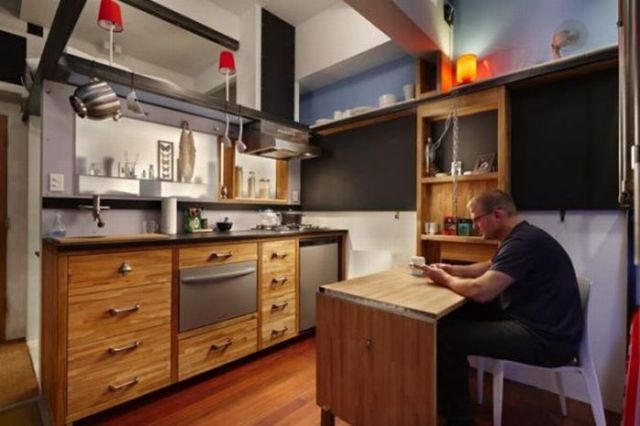 A Tiny Apartment That Has Everything (7 pics)