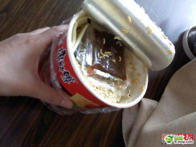 Unsavory Chinese Noodles (4 pics)