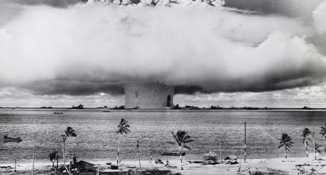 The Power and Violence of the Atomic Bomb in Pictures (22 pics)