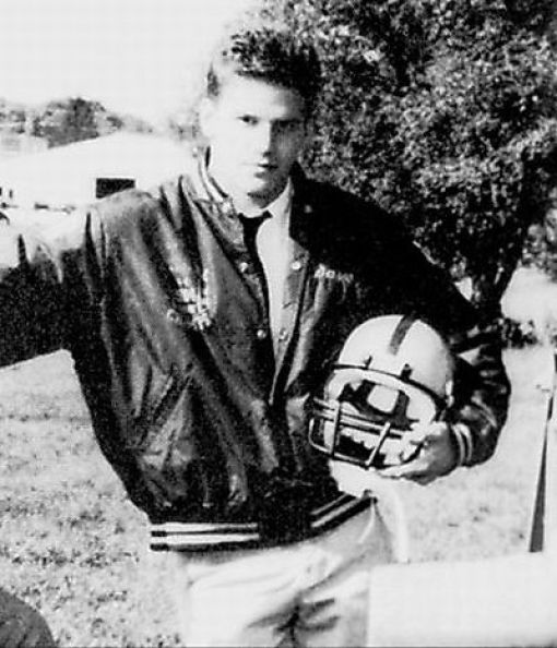 Celebs Who Played Sports in High School (25 pics)