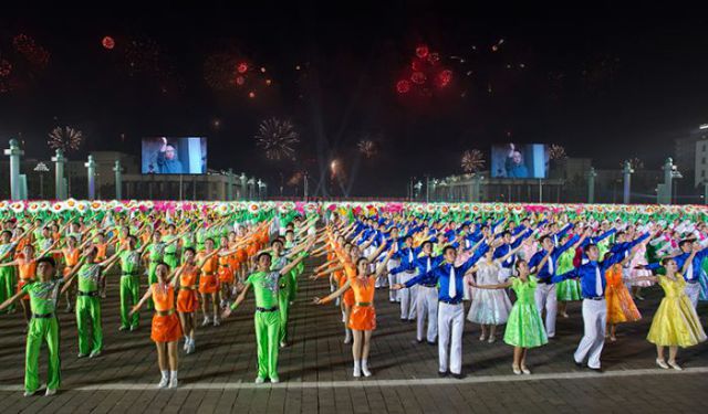 North Korean Military Parade (44 pics)