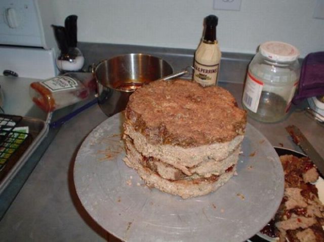 How To Make A Meat Cake (14 pics)
