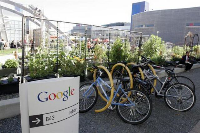 Visiting the Google Headquarters (32 pics)