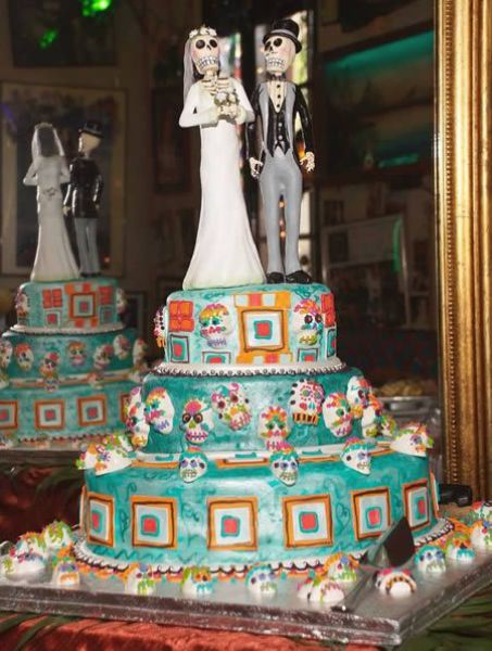 Strange Wedding Cakes (12 pics)