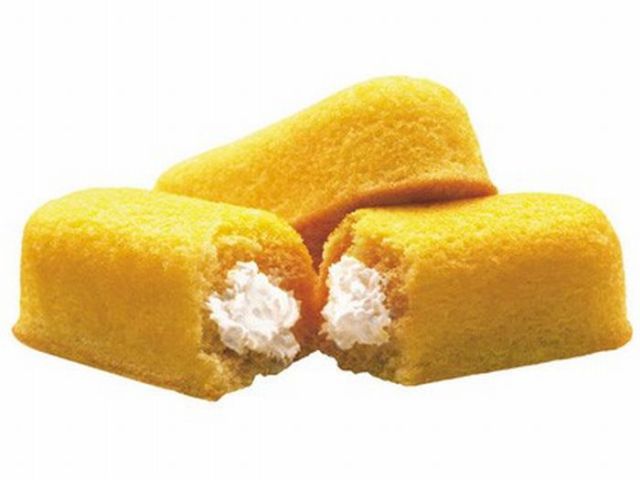 A CT Scan of a Twinkie (6 pics)