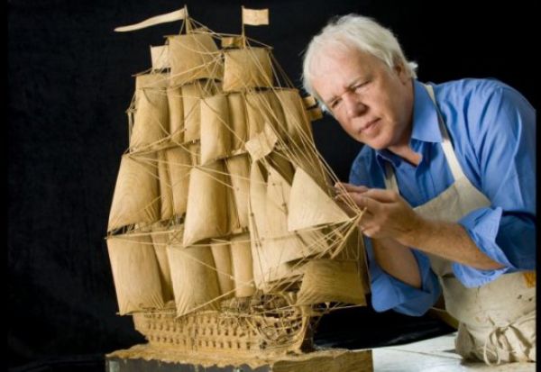 The HMS Victory in Wood (8 pics)