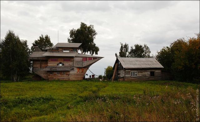 A Real Houseboat