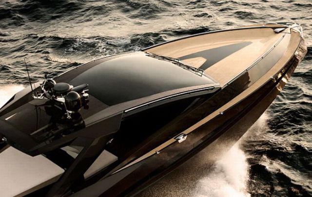 luxury wooden yachts