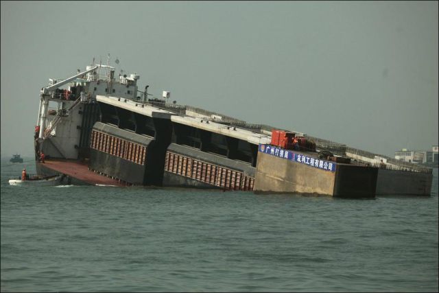 SOS! A Sinking Barge!