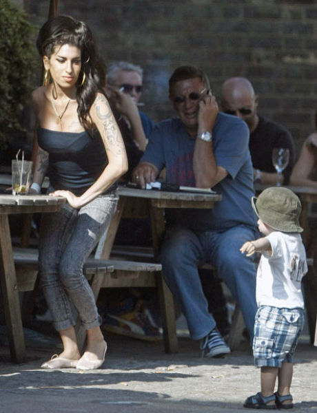 The Most Hilarious Celeb Candids in 2010