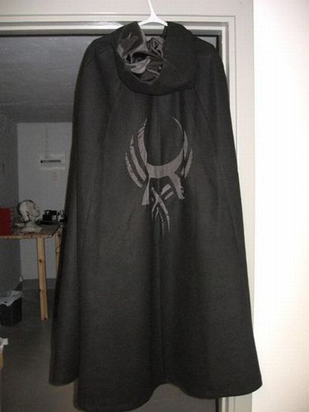 A Costume for a Dark Elf