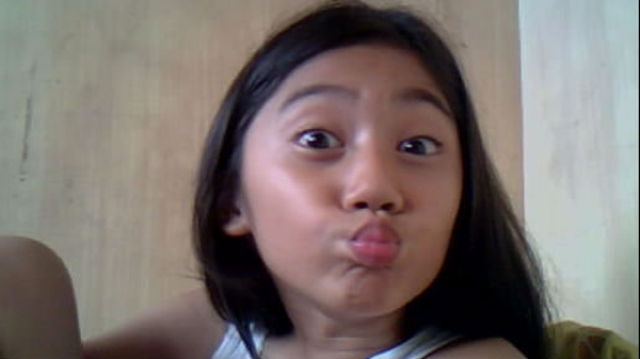 Duckface Overtakes the Philippines