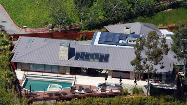 Jennifer Aniston Sells Her House for $42 Million